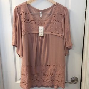 Boutique Blush Tunic Size Large NWT